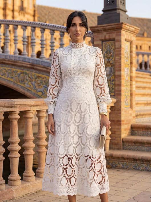 Camila | Vestido Midi de Encaje Exclusivo